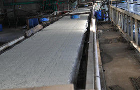 China Petroleum Wax Pastilles Machine Belt Conveyor Type 400~700kg/H Production Capacity supplier