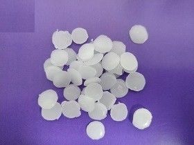 China Chemical Bulk Paraffin Wax / Anti Ozone Wax White Pastilles Appearance ADWAX-2391 supplier